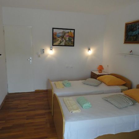 Guesthouse Iva هفار المظهر الخارجي الصورة