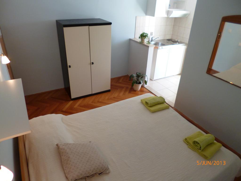 Guesthouse Iva هفار الغرفة الصورة